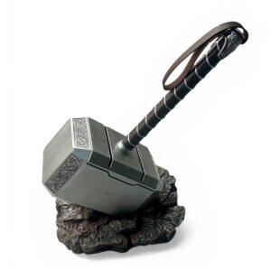 Replica Martello ispirato a Thor in resina con base